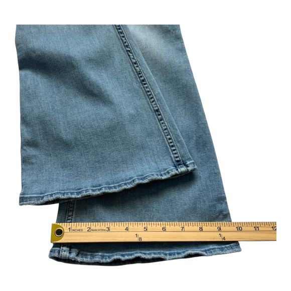 Hollister Jeans Womens 26 Short High Rise Flare Light Wash Retro Boho Fesrival - Picture 5 of 10